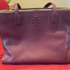 Tory Burch Tote Bag in Maroon